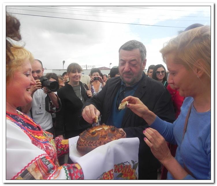 Под белым парусом кино