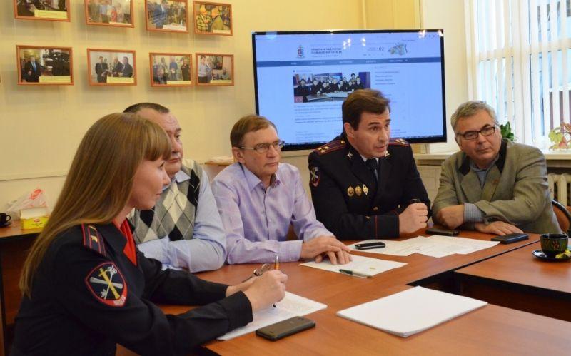 В Иванове полицейские и общественники провели обучающий семинар с представителями районных СМИ