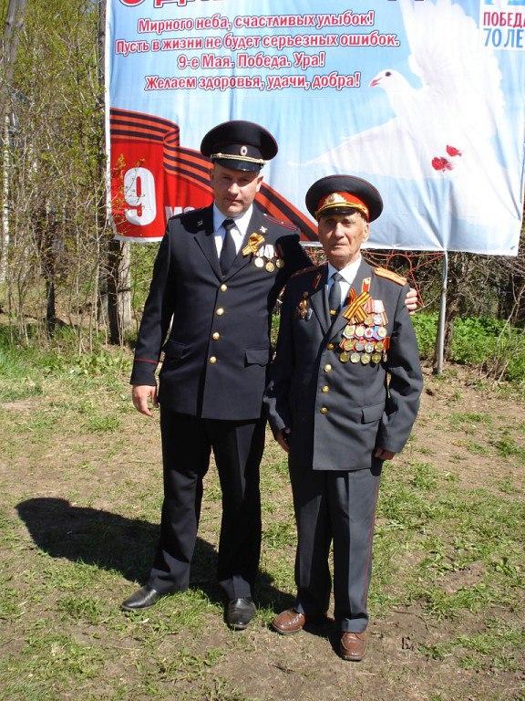 Расплескалась синева, расплескалась…