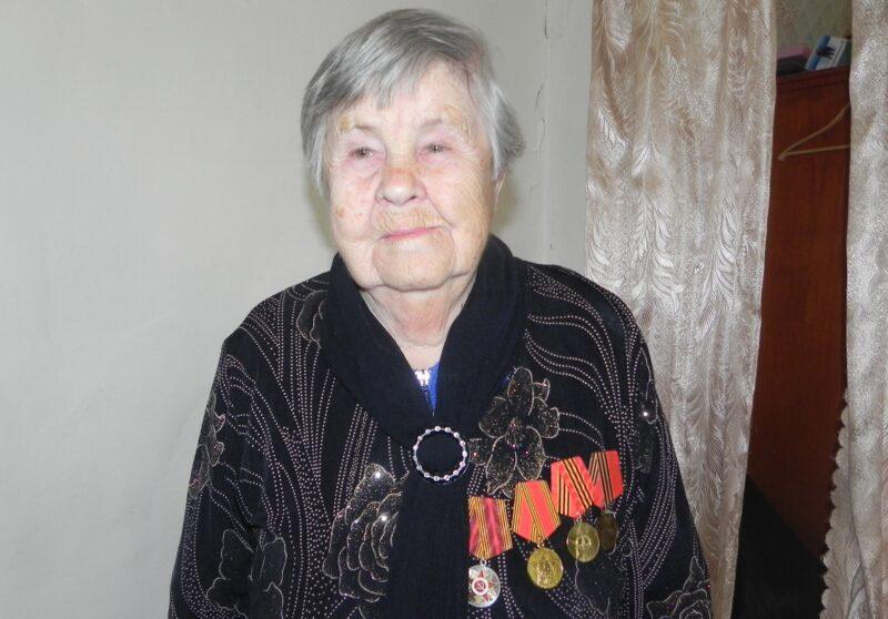 «Домик окнами в сад»