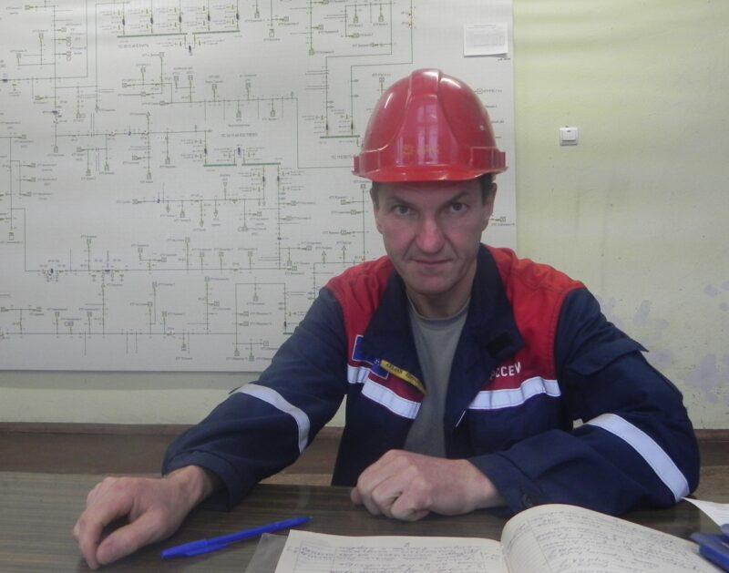 Надежный сотрудник — Сергей Рогов