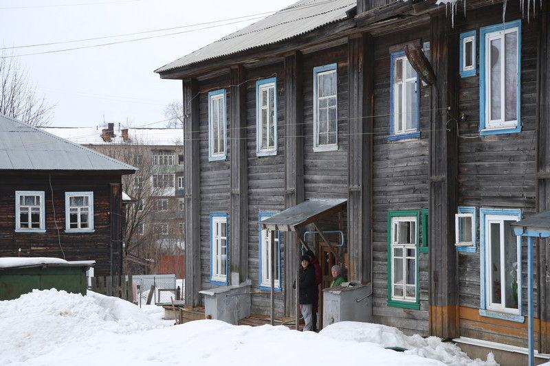 В Юрьевце возбуждено уголовное дело по факту смерти женщины в результате падения наледи с крыши здания