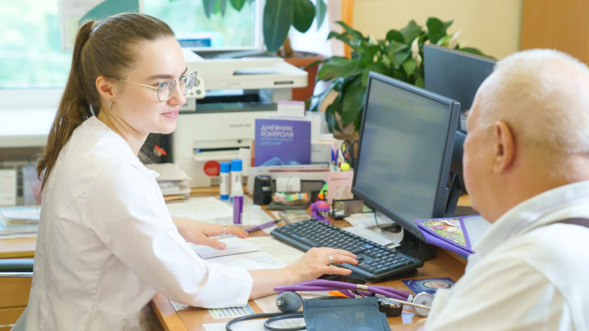 Всё чаще выпускники медицинского университета, выбравшие местом работы Ивановскую область, трудоустраиваются в первичное звено здравоохранения