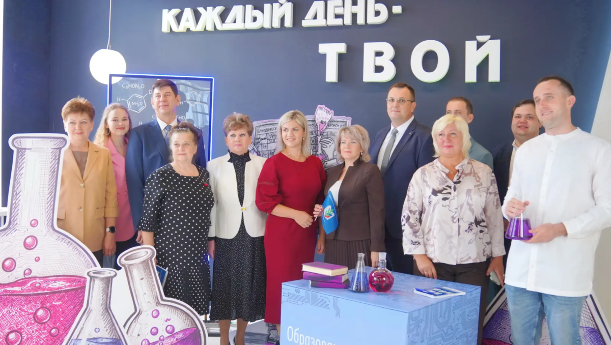 Оценки за поведение, новый предмет и обновлённый дневник первоклассника: чем встретит школа новый учебный год